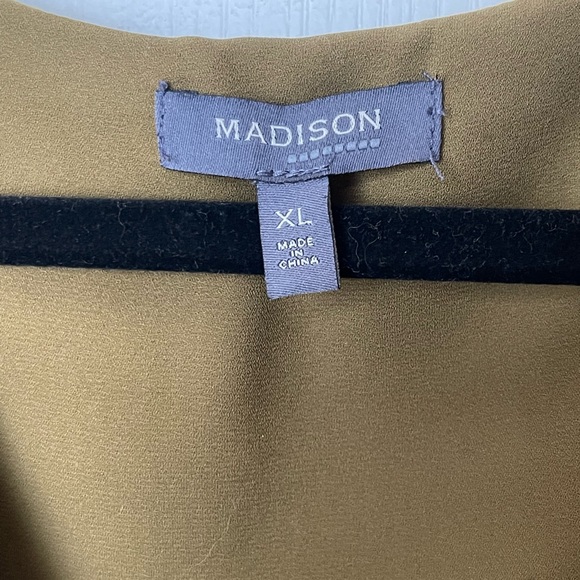 Madison MIDI Dress with belt - Picture 4 of 4